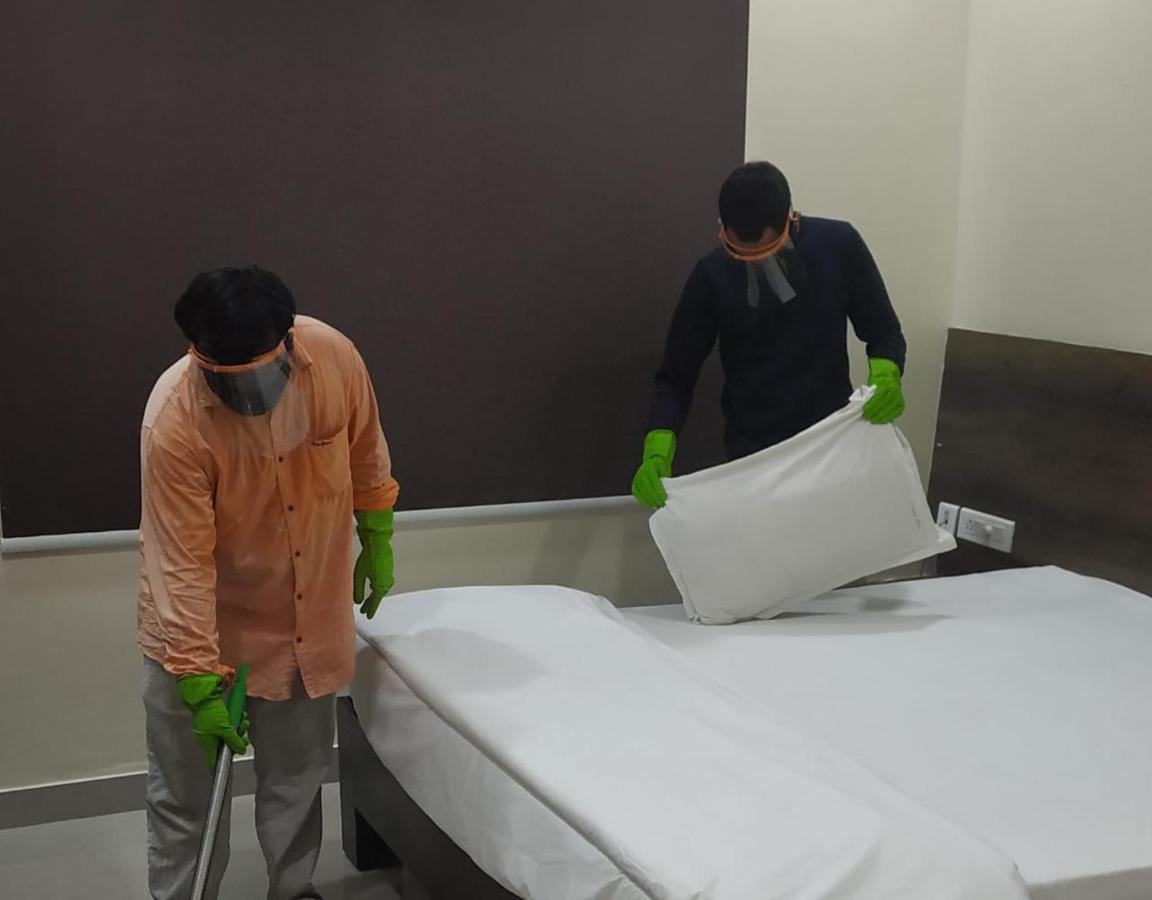 Our Nest Banjara Hotel Hyderabad Luaran gambar